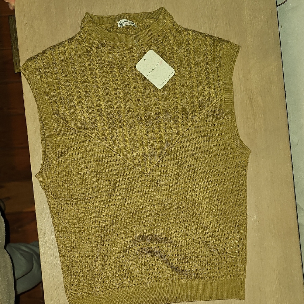 Free People  Tank Top Vest Turtleneck. NWT. Size Small